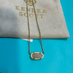 Kendra Scott adjustable necklace w keepsake suede bag.